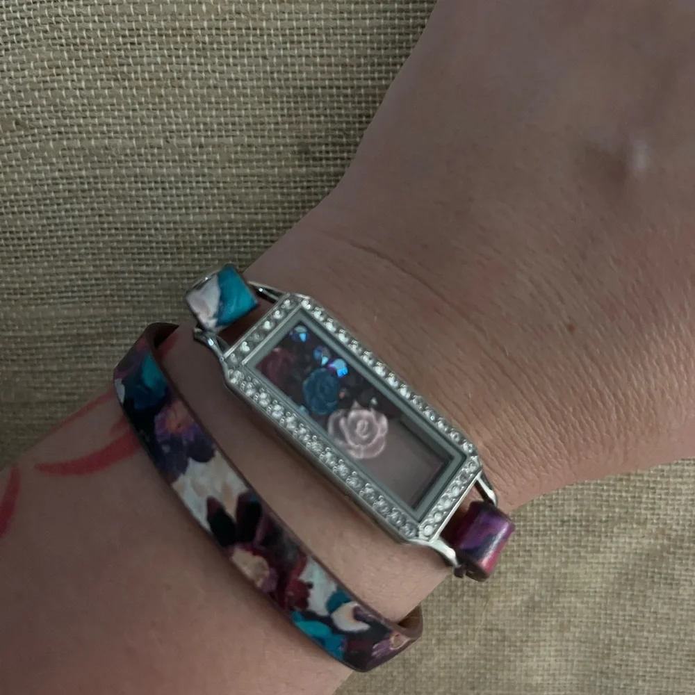 Origami Owl Floral Leather Bracelet Wrap/Silver Bar Rectangular Locket/charms - Picture 8 of 9